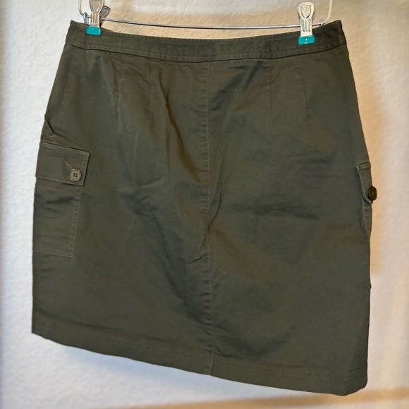 Loft Women’s Cargo Utility Skirt Size 10 Stretch. Army Green. Cotton / Spandex - Picture 4 of 8